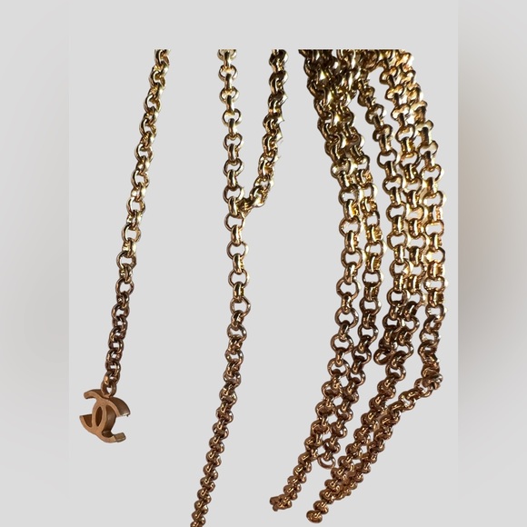 Chanel Hair Comb -Gold - Picture 2 of 4